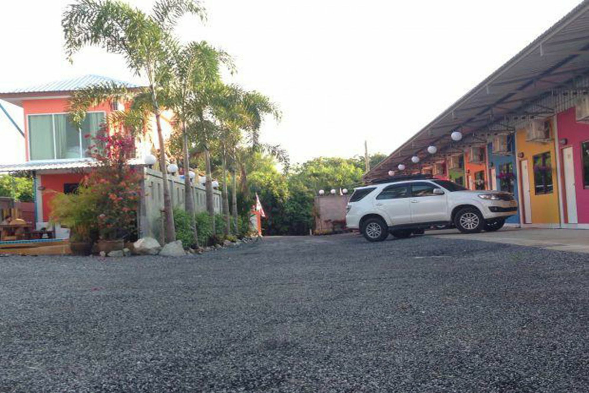 Mee Rak Vintage Hotel Bang Sare Exterior foto